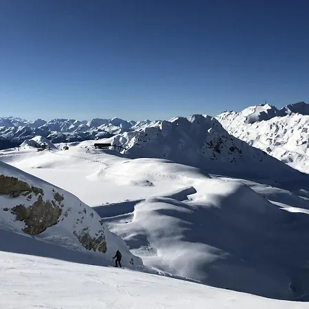 Levasset 2*- 6 Pers - 3 Chambres- Balcon * La Plagne