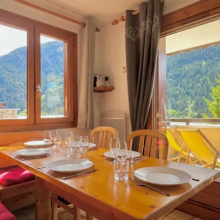 Levasset 2*- 6 Pers - 3 Chambres- Balcon La Plagne